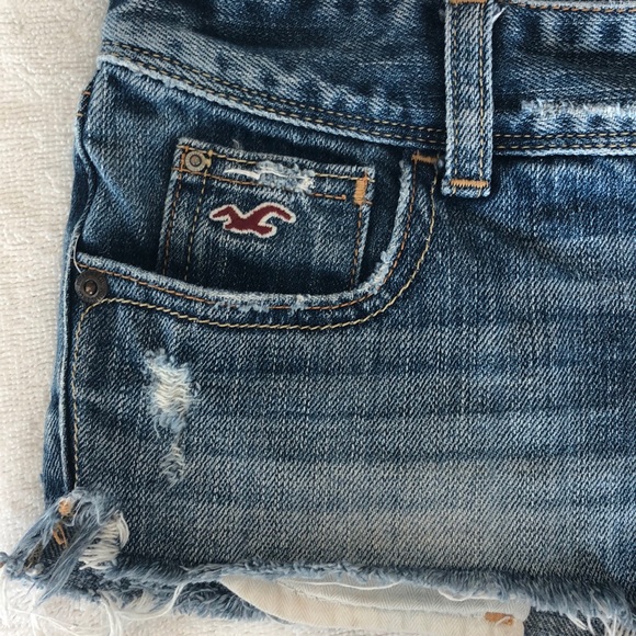 Hollister Jean Shorts - Picture 2 of 4